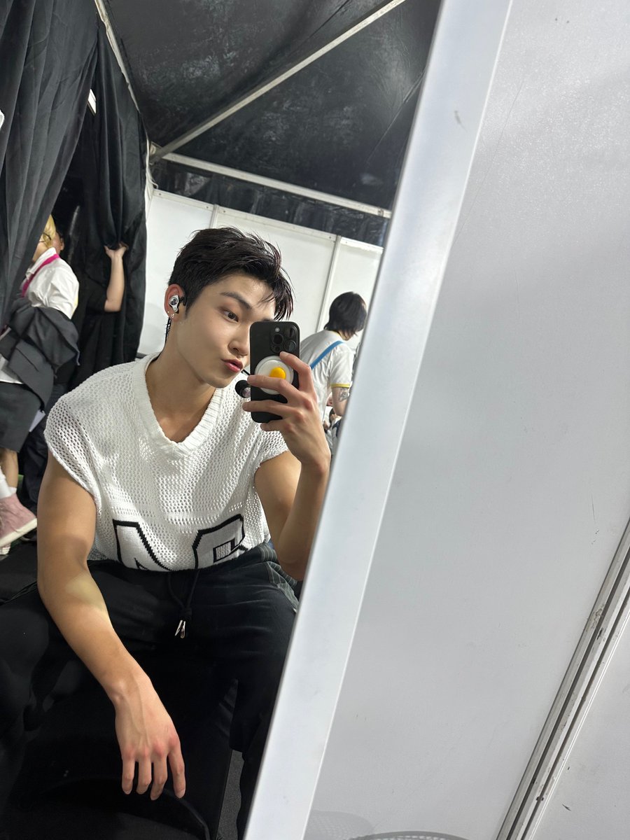 WE_THE_BOYZ's tweet photo. https://t.co/3IBt1mrBly