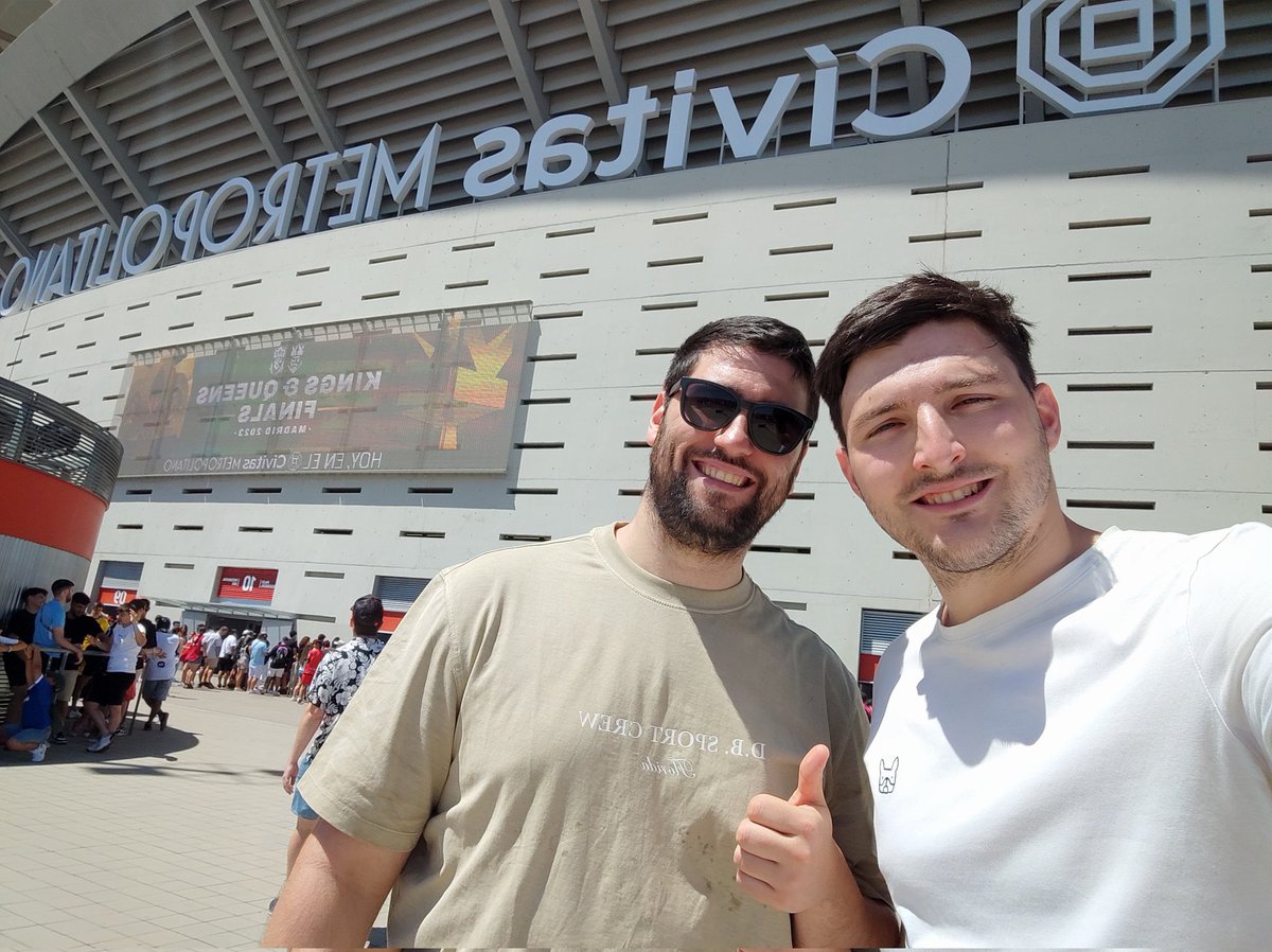 VCToritoo's tweet photo. ¿A quién veo por la kings league? https://t.co/81xTbBdcCL