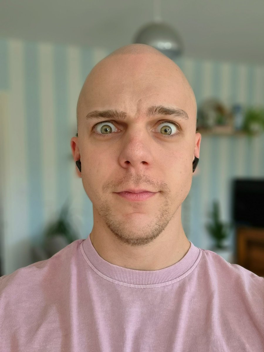 Hey you! Have you booked tickets to see me LIVE in Manchester? Tix: frogandbucket.ticketsolve.com/ticketbooth/sh…   22nd November. London has sold out, don't miss out Manchester. Lots of characters and funny faces are guaranteed. Let's sell this out! #manchester #comedy #workinprogress