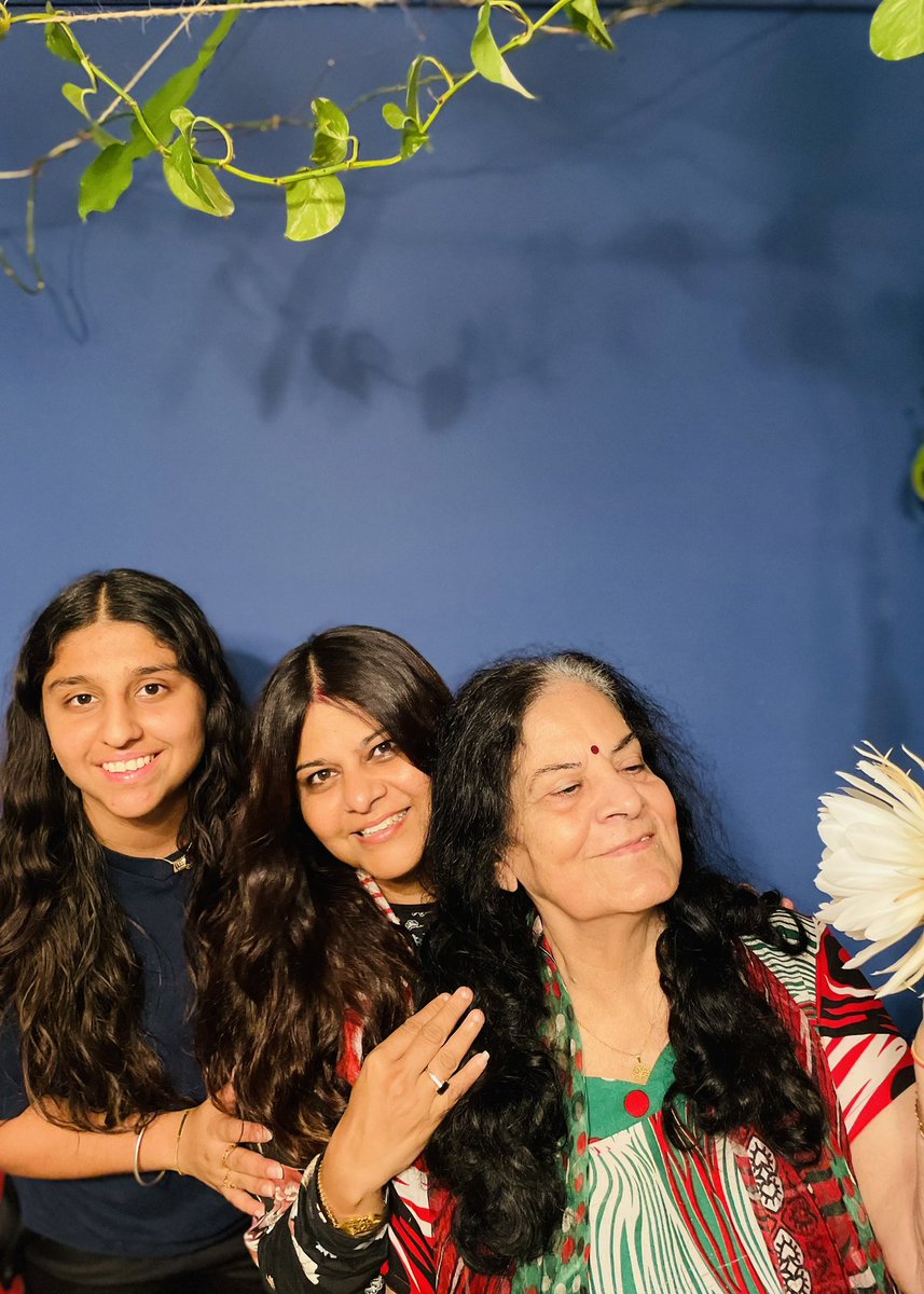 ruby_bakshi's tweet image. #brahmakamal #rubybakshikhurdi