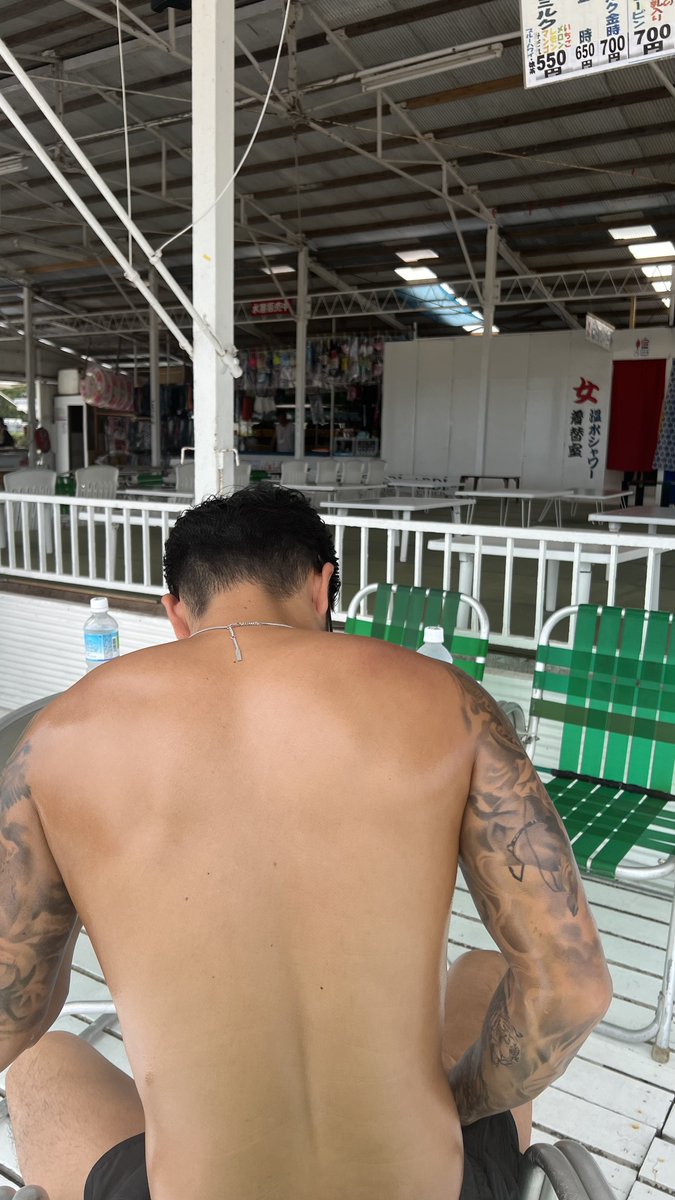 Hiro tweet media