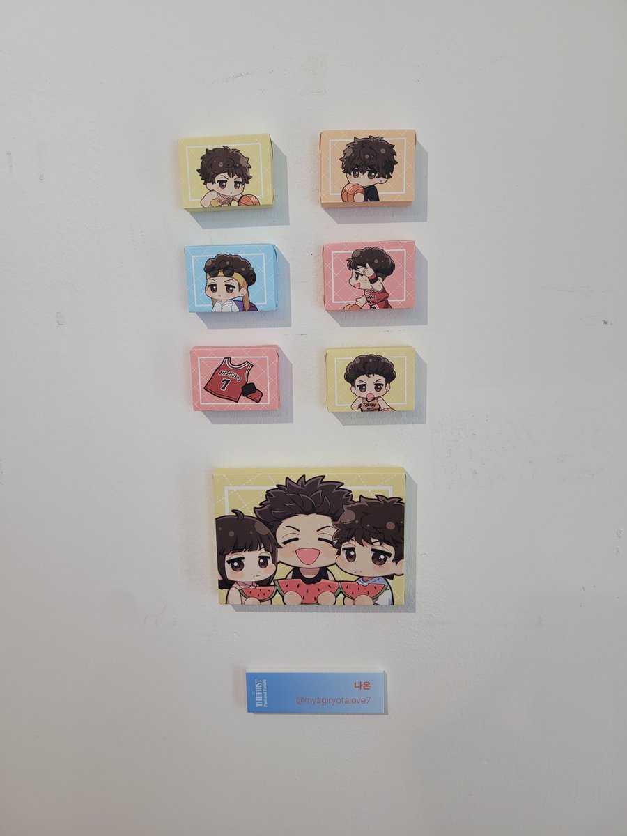 __a_aii_n's tweet image. THE FIRST 전시회에 다녀왔습니다! 갤러리에 들어가자마자 잔뜩 보이는 태섭이들에 전 그만 정신을 놓을...뻔 했지만 정신줄을 꽉 붙들어매고 입장했습니다! 들어가자마자 보이는 VARAC님의 태섭이에 광대를 내릴 수가 없...ㅎ

#송태섭생일전시회
#THE_FIRST
#더퍼스트
#여긴_태섭군의_미술관입니다