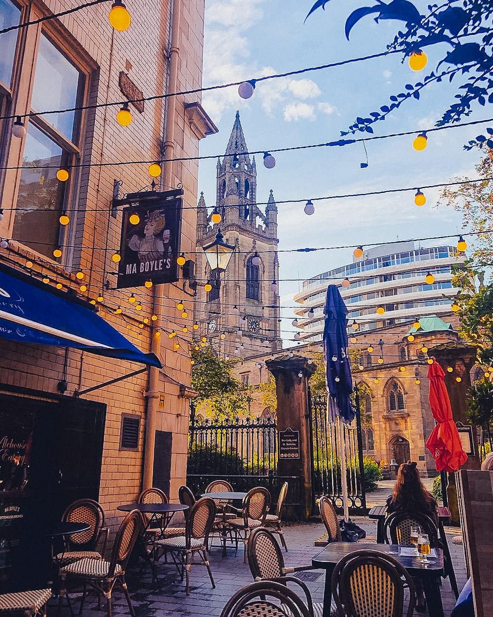 Some technical difficulties at Ma's today, meaning our phone line is down.

If you need to get in touch, email -  hello@mapubgroup.co.uk