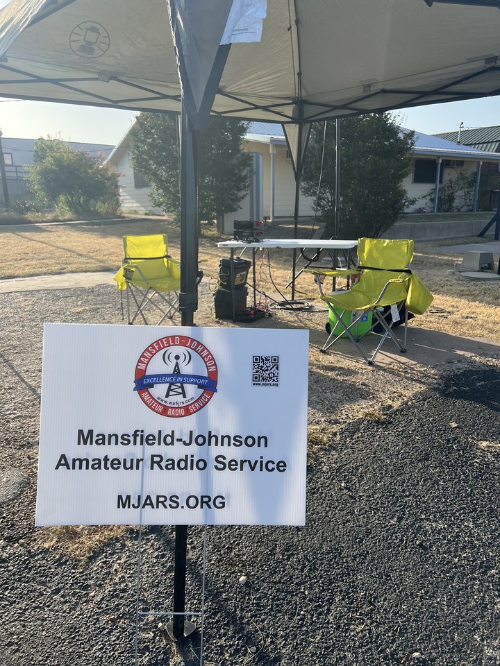WA5JRS's tweet photo. MJARS helping at Tour de Goatneck. https://t.co/APdEgebgxN
