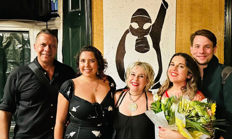 olaygazetesiuk's tweet image. “Deja Vu Kabaret” dünya prömiyerini Londra’da yaptı
olaygazete.co.uk/turk-toplumu/d…