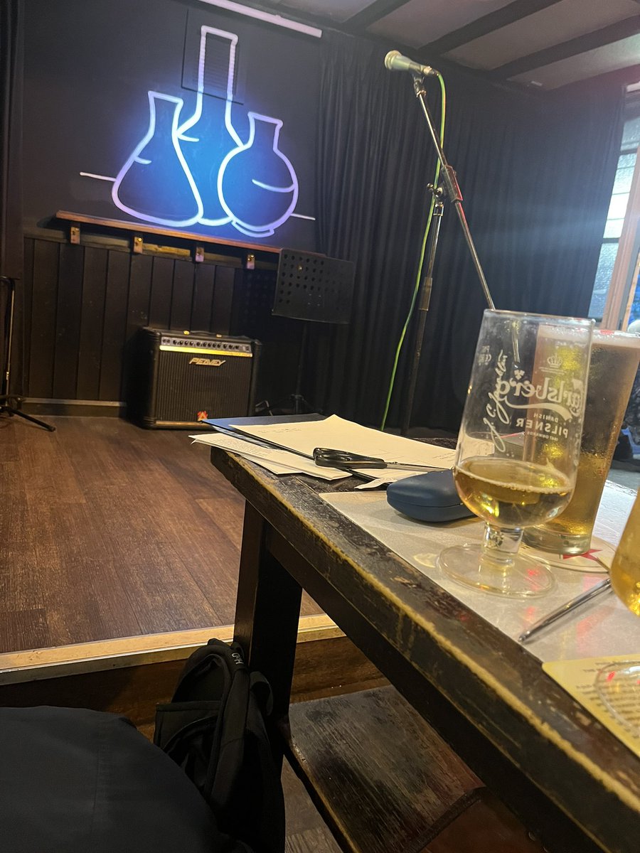 Hannah Davies (@davieswords) on Twitter photo Had a lovely time <a href="/ChemistryPoetry/">Chemistry Poetry</a> last night 🙂 thanks <a href="/JoeWilliamsPoet/">Joe Williams</a> and Leeds for having me Had a lovely time <a href="/ChemistryPoetry/">Chemistry Poetry</a> last night 🙂 thanks <a href="/JoeWilliamsPoet/">Joe Williams</a> and Leeds for having me
