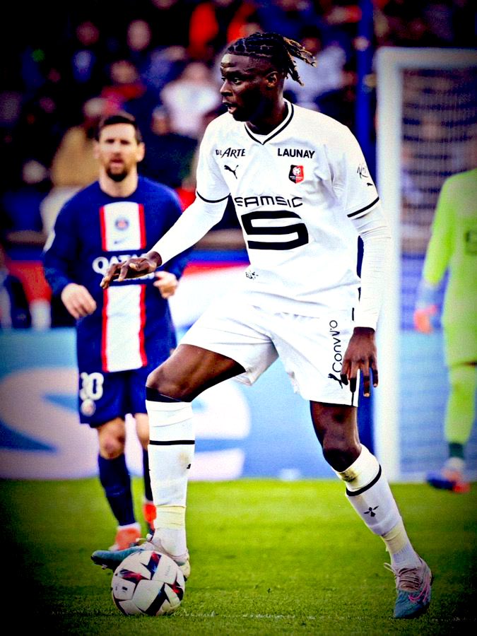 thekingadjor's tweet photo. Scenes when Chelsea send their last offer for Caicedo and Brighton ask for Ugochukwu on loan😂😂💔 #CFC https://t.co/CLnjh7WOg0