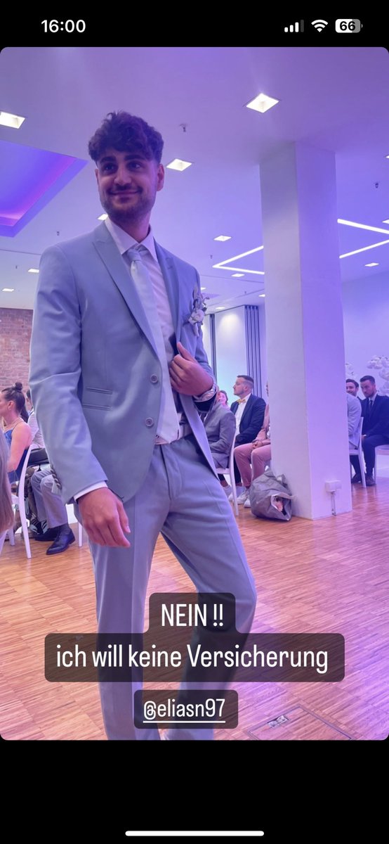 TNamboe's tweet photo. @EliasN97 Fazit, von allen drei finde ich Eli’s Anzug am passenden nur die Krawatte stört mich bei ihm Schuhe kann ich nicht bewerten sieht man leider nicht, Willy Anzug 5/10 Sidney Anzug 7,5/10 Eli‘s Anzug 8,5/10 

Ein Gruppen Foto von euch drei wäre auch super https://t.co/i6cOlZltX8
