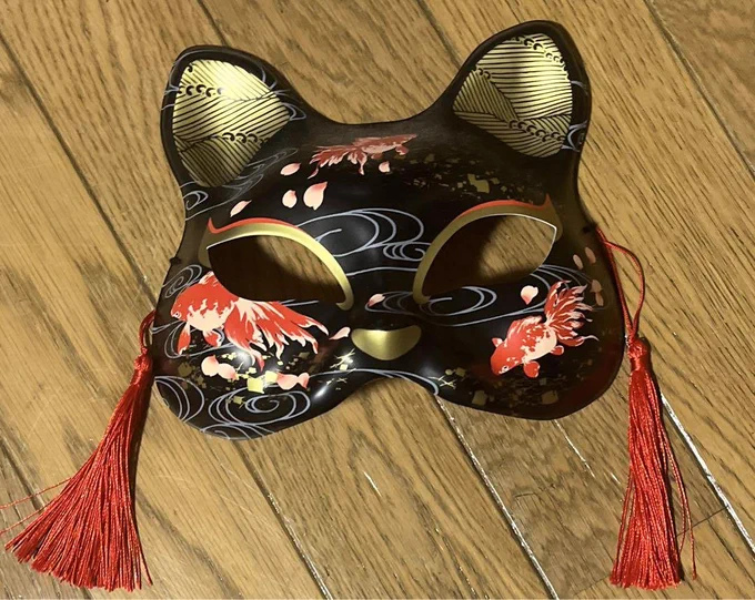 地元のお祭り行くとこのお面つけてる子どもたちが本当に多いんだけど流行ってるのかな
