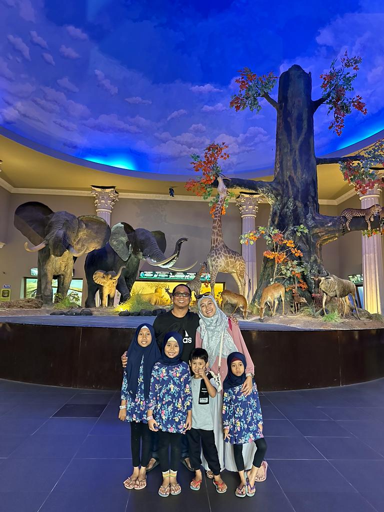 dinnibello's tweet photo. Museum Satwa https://t.co/Es7mo6HP12