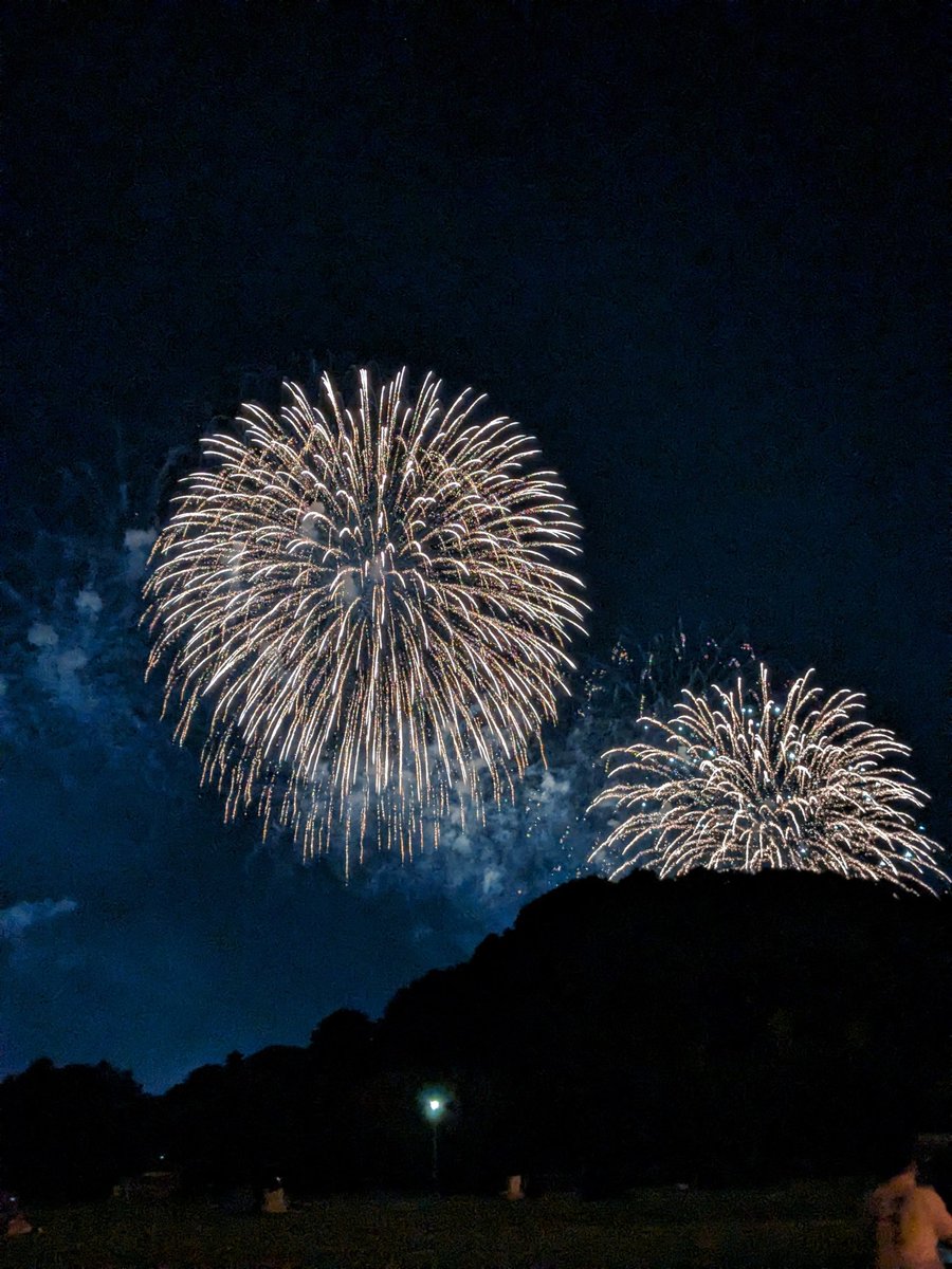 urojinC's tweet photo. 水戸偕楽園花火大会
東京を離れて最初の花火大会。
日本一の野村花火工業の作品を
人口密度かなり低めの環境で堪能できました！
年中行事に追加 https://t.co/p8N9qlrhRm