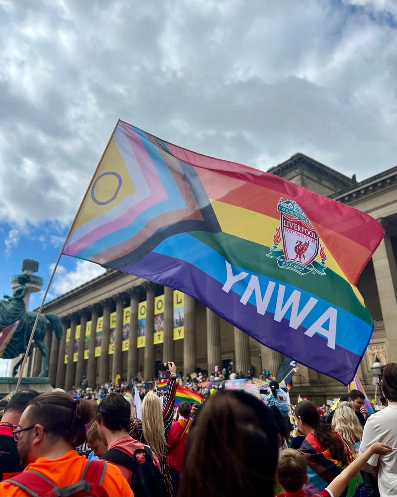 LFC's tweet photo. We’re proud to be joining the @LCRPride march across the city this afternoon 🙌

Marching together with LFC staff, fans, and key stakeholders in support of the LGBT+ community 🏳️‍🌈❤️

#RedTogether https://t.co/9z2oYETV4j