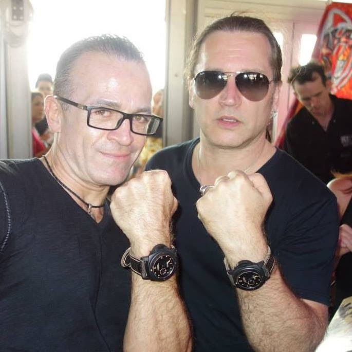 ZuckyConri's tweet photo. 9 years ago #watchbros @kiss ❤️🤘🏼🤘🏼😎😎_ https://t.co/XqEdb3NTcf