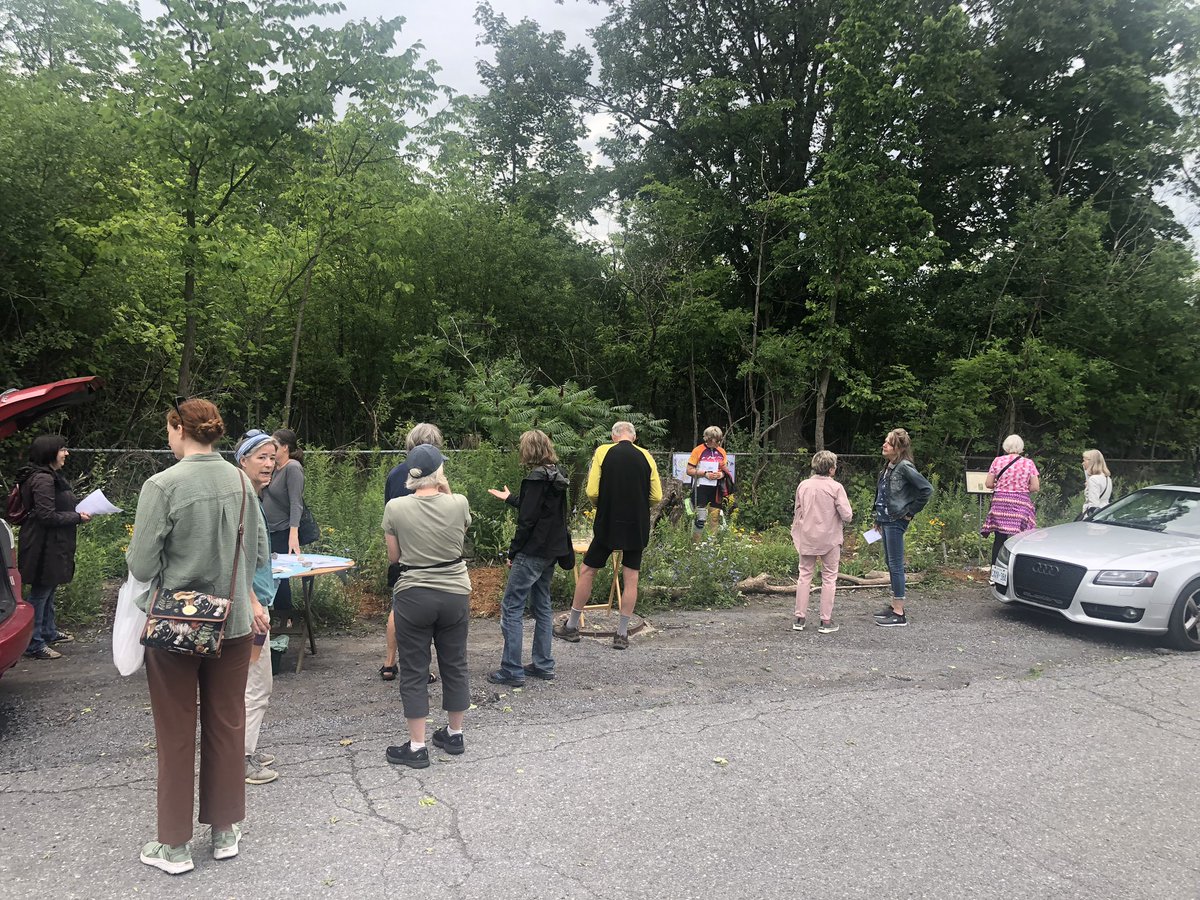 EcologyOttawa's tweet photo. Nice crowd at the @WildPollinators event at the Clyde Bee &amp; Butterfly Patch. Come see #OttPollinators and some of the plants and humans that support them! https://t.co/3LFaILrp5Y