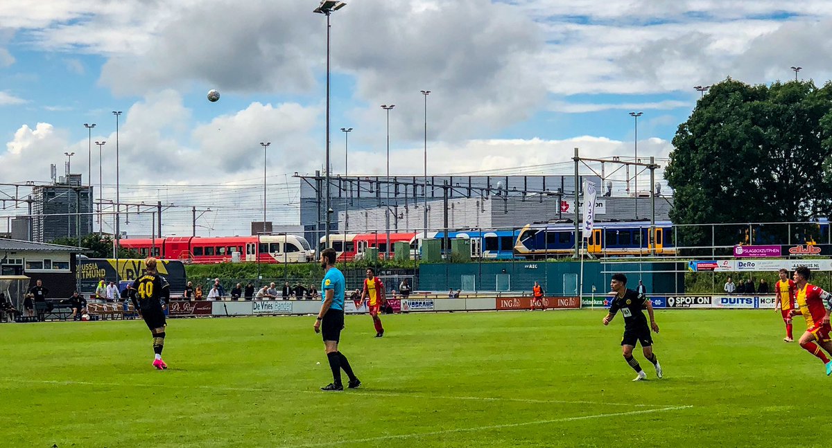Tikoe_'s tweet photo. Awayday! โค๏ธ๐
GA Eagles - Bor. Dortmund U23 0-2
Voorbereiding Eredivisie 2023/24
โฝ๏ธ AZC Zutphen
๐๏ธ Hanzepark
๐ Zutphen (Nld.)
#gaedor #kowet #pezenindeprovincie https://t.co/r4tptkCvhc