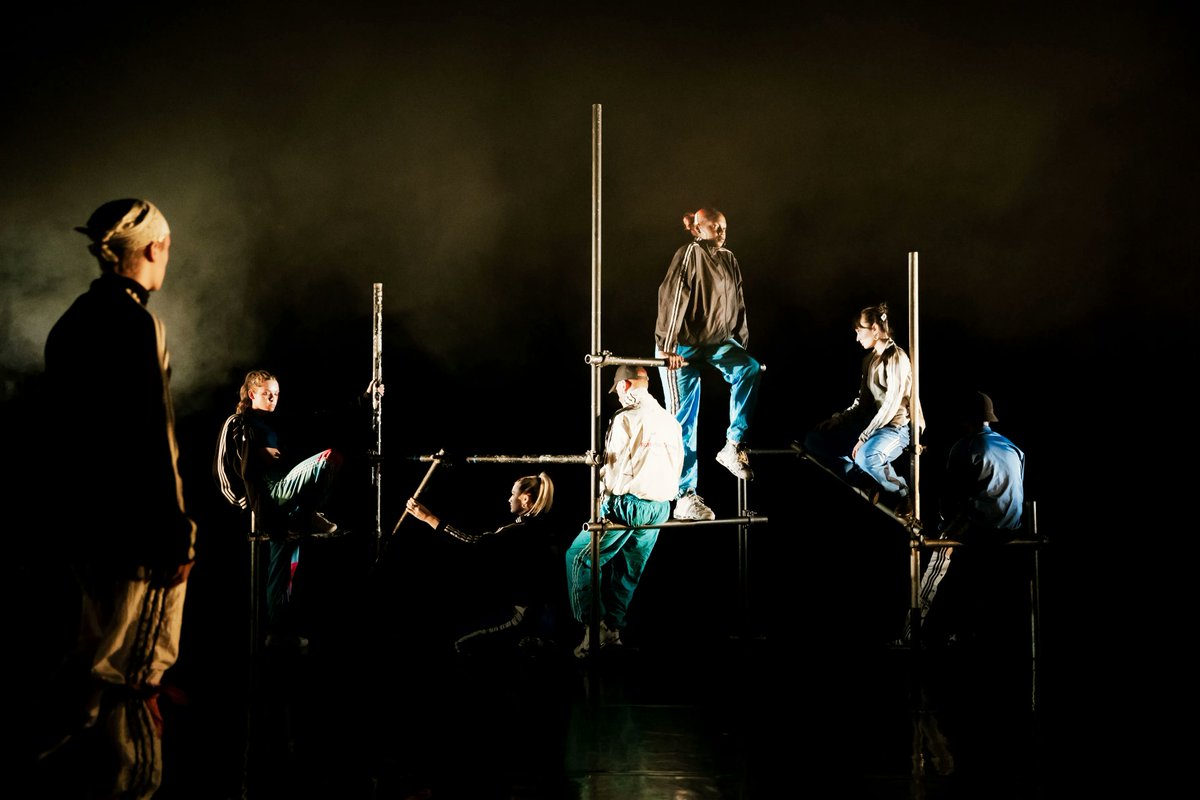 Our #LightingDesign students worked on some #ContemporaryDance with @theplacelondon @batheatredesignwcual #DramaSchool #RoyalAcademyOfDramaticArt #RADA #TheatreLife
💃 Klemm 
🎨 Lily Booth 
💡 Alfie Sissons 
🎵  Matin Fyksen and Assem 
📷 Cocio Chacon