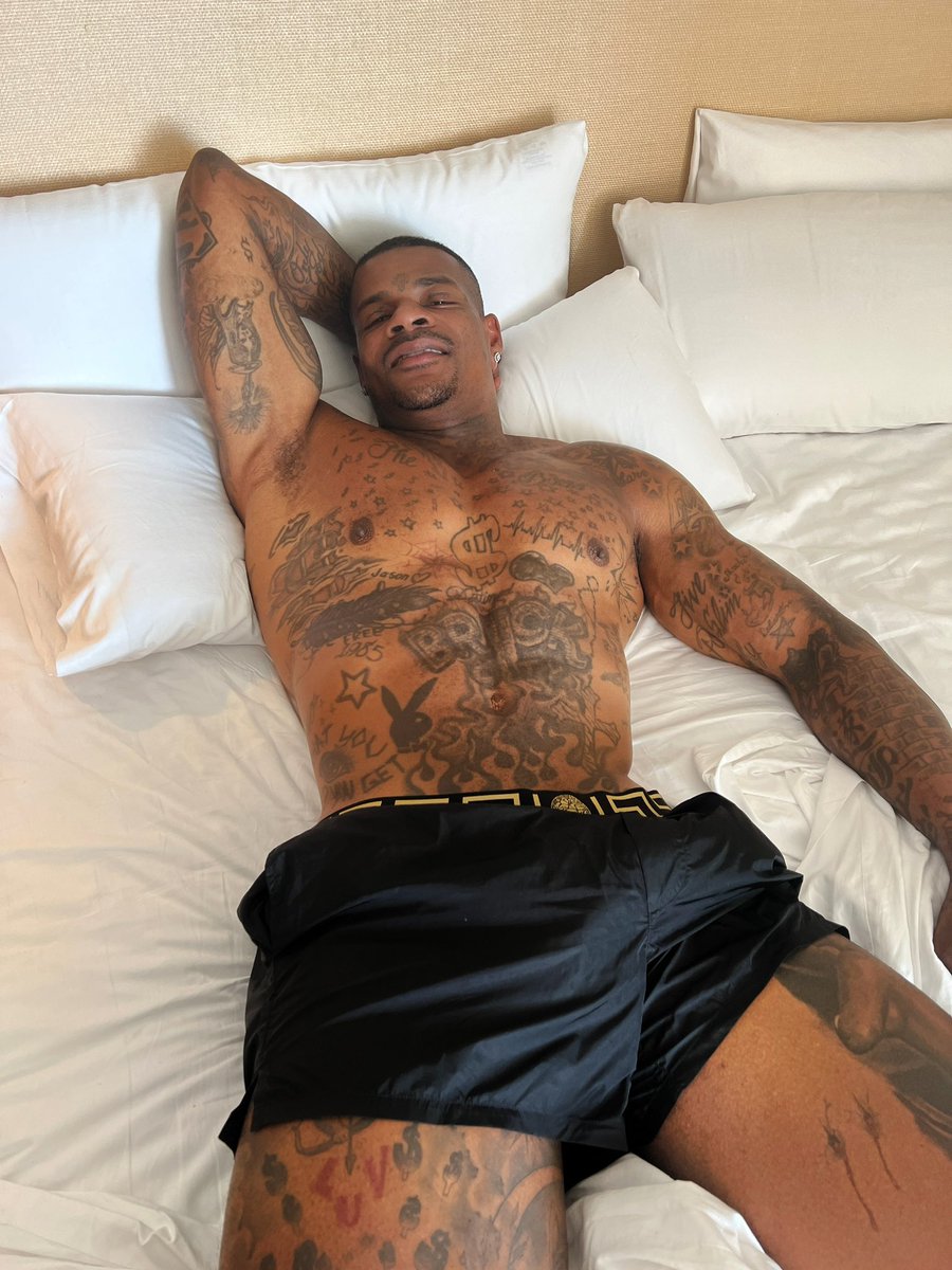iamjasonluv's tweet photo. Ibiza 🇪🇸 vibes 🖤👉🏾 https://t.co/hq4jaB8Mem https://t.co/emzw0LtmcG