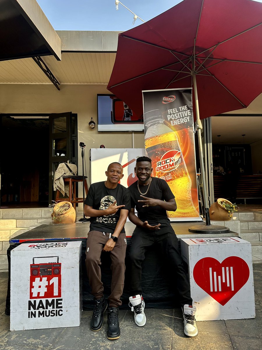 NRGRadioUganda's tweet photo. Obwedda ffena gw’etulindiridde @iambigallan atuuse mukizimbe 🥳🔥🔥

#NRGLostSkool at @shisanyamavillage 

#NRGRadioUG https://t.co/dETWfLf6EL
