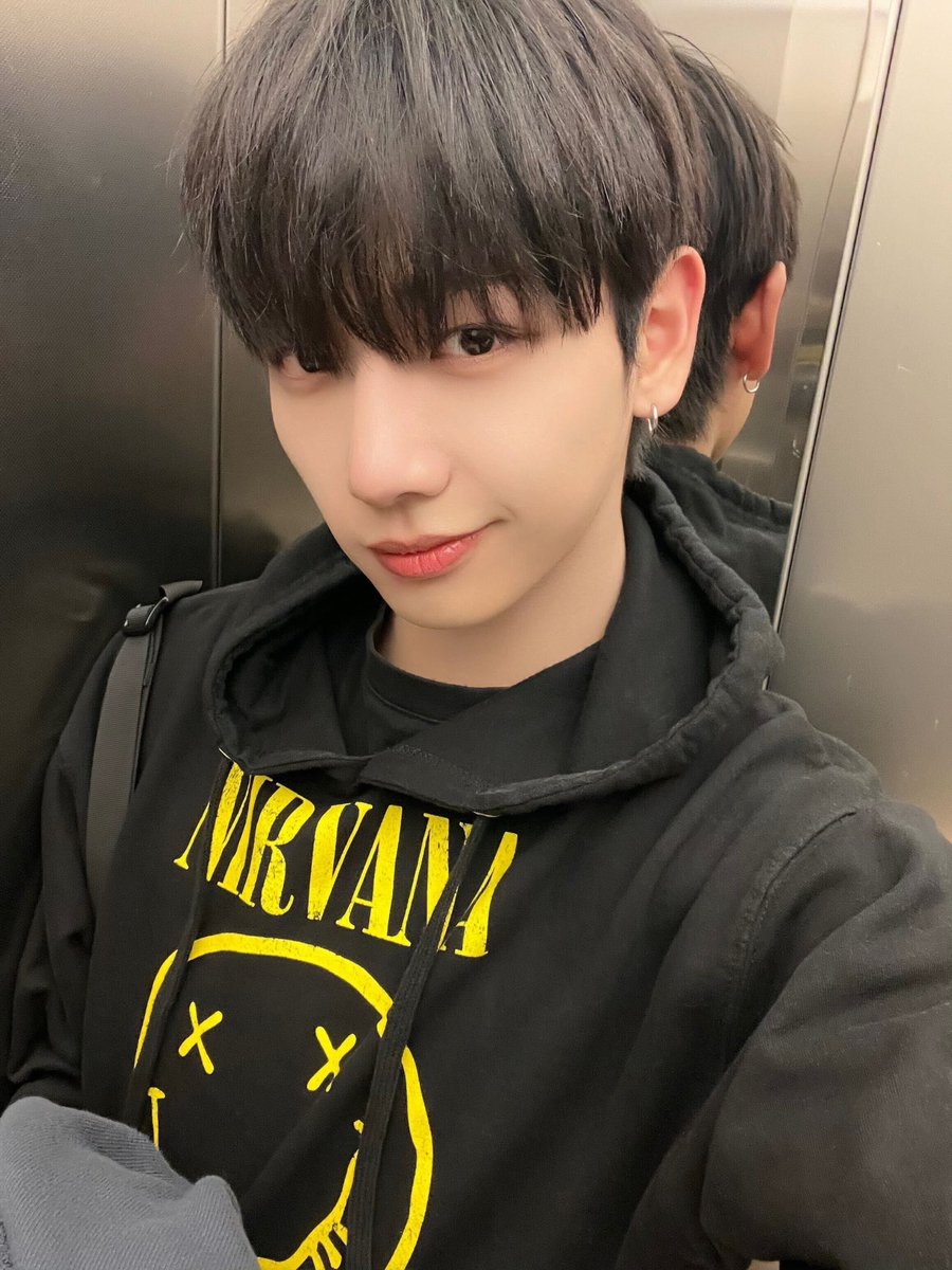 BOYNEXTDOOR_twt's tweet photo. 미소 ver. 😝 
선물이다? ❣️

#BOYNEXTDOOR #JAEHYUN #명재현 https://t.co/yFh0DIduET