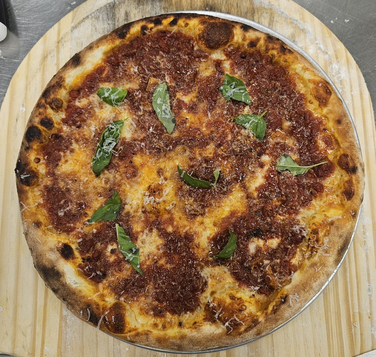 r_five_wines's tweet photo. "A Crab Gravy Story" 
Come get some delicious wines and Crab Gravy Pizza! https://t.co/S4wLhcTQYf