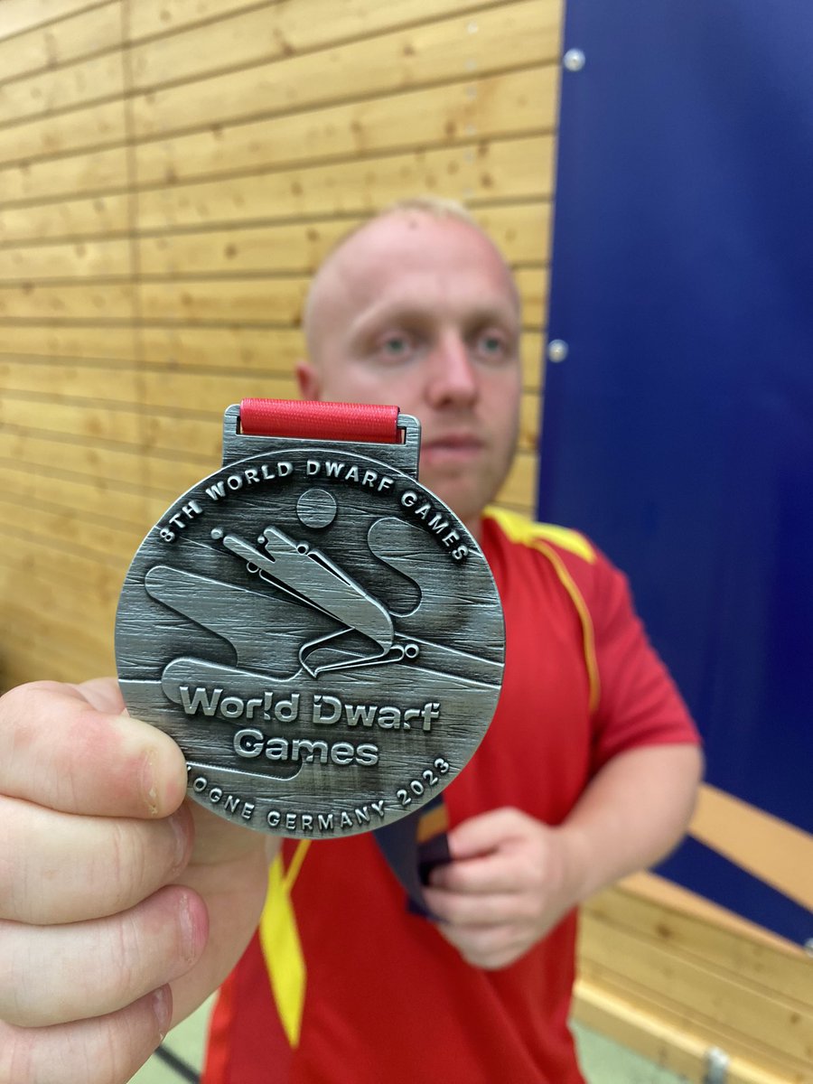 Equipo Español de Talla Baja tweet media