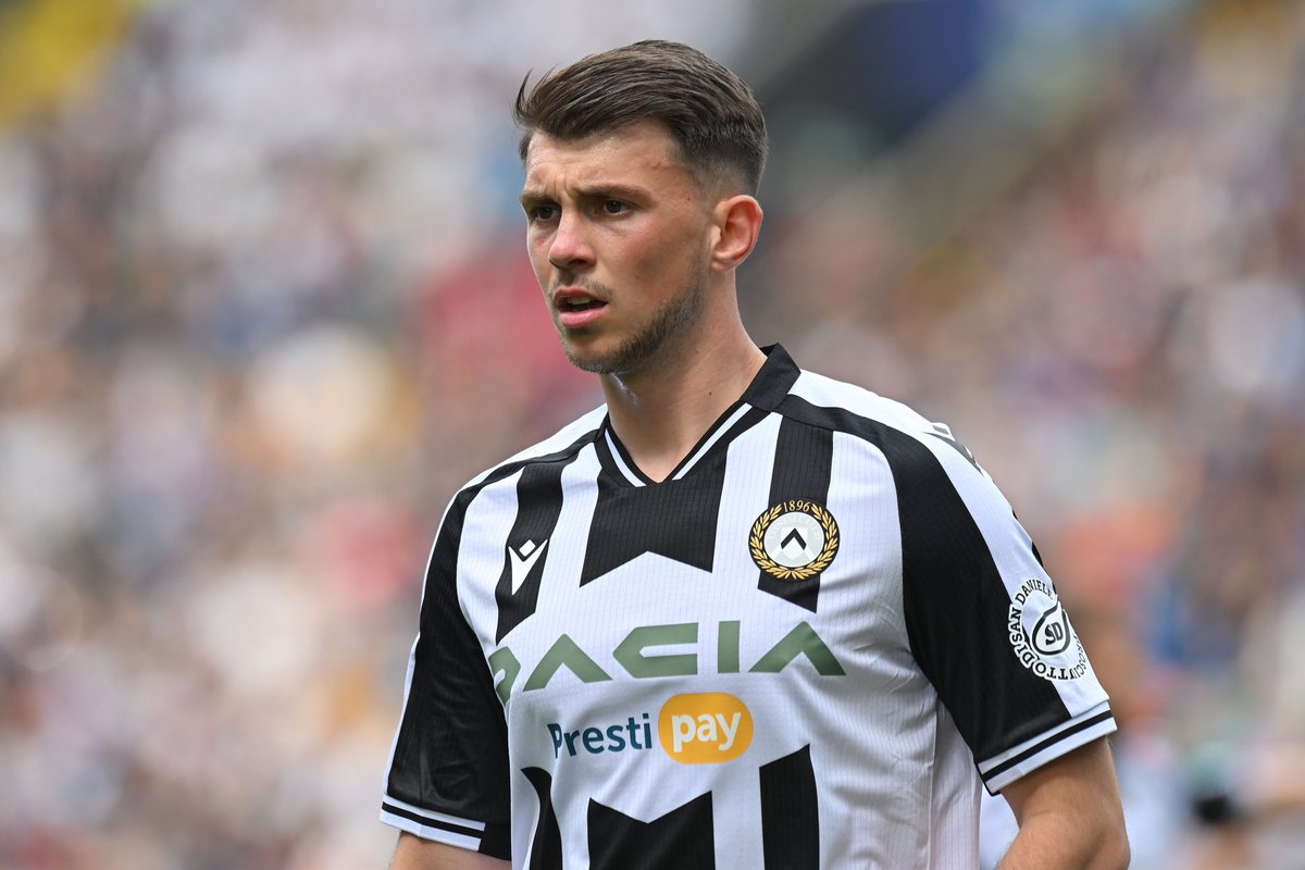 Inter have submitted €15m bid for Lazar Samardzić. Deal also includes Giovanni Fabbian to Udinese, permanent move with buy back clause. 🚨⚫️🔵 #Inter

Samardzić agreed personal terms with Inter.

Talks will continue next week to get it done, as <a href="/MatteMoretto/">Matteo Moretto</a> <a href="/GuarroPas/">Pasquale Guarro</a> called.