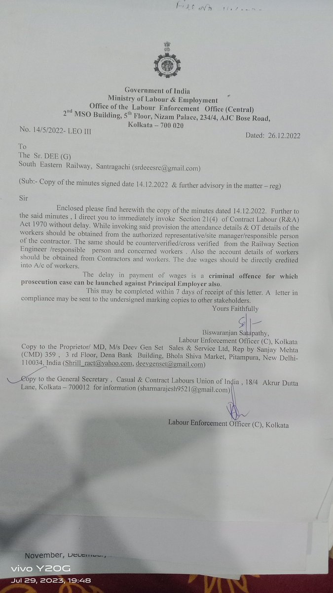 RajeshK_kol's tweet photo. section 21(4)order was issued by the Central LaborCommissioner, Kolkata,to the Railways to release the pending salary of 3months to the works immediately,but today the matter is pending for8 months?@AshwiniVaishnaw @byadavbjp @India_NHRC @drmkgp @CLCMOLE @PMOIndia @Railwhispers https://t.co/R8pWsJe6lA