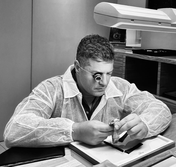 DiDomenicoSimo's tweet photo. 🫧⚙️🪐
•
•
•

#watchcollector #watchmaking #watchonista https://t.co/K8DzCGZWMI