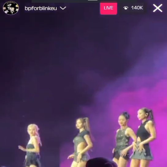 AboutMusicYT's tweet photo. BLACKPINK's concert in Vietnam is being livestreamed on Instagram, with over 140,000 people watching the event. https://t.co/KJia24s9Er