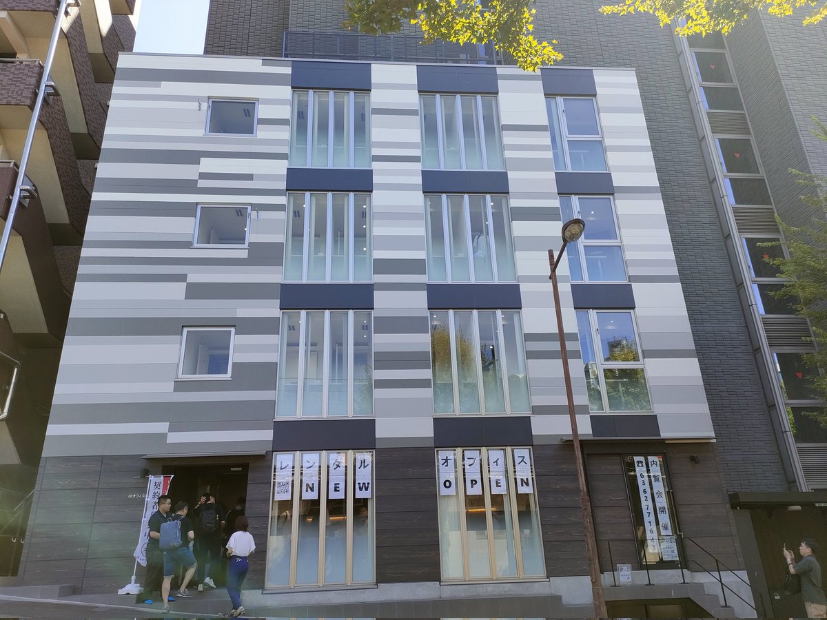 potilooo's tweet image. 新築の世界が知りたくて@tatetaro しゃんのセミナーに参加🐕宅建取ったから地区計画や用途地域の話についていけて無駄じゃなかった。中古や属性の話もあり前広に知識習得。2棟の見学で様々な構造を目視し容積率最大消化プラン等普段Twitterで見る話が色々飲み込めた。エレ前から居住SPは海外のよう！