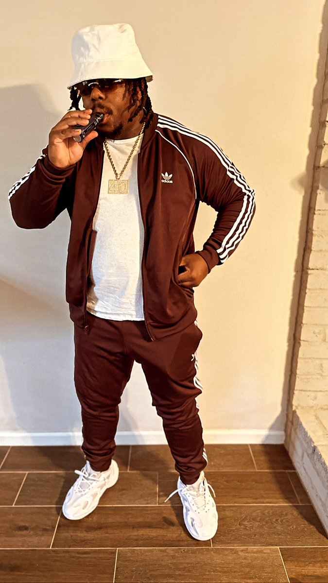 FOSAMA BIN LADIN tweet media