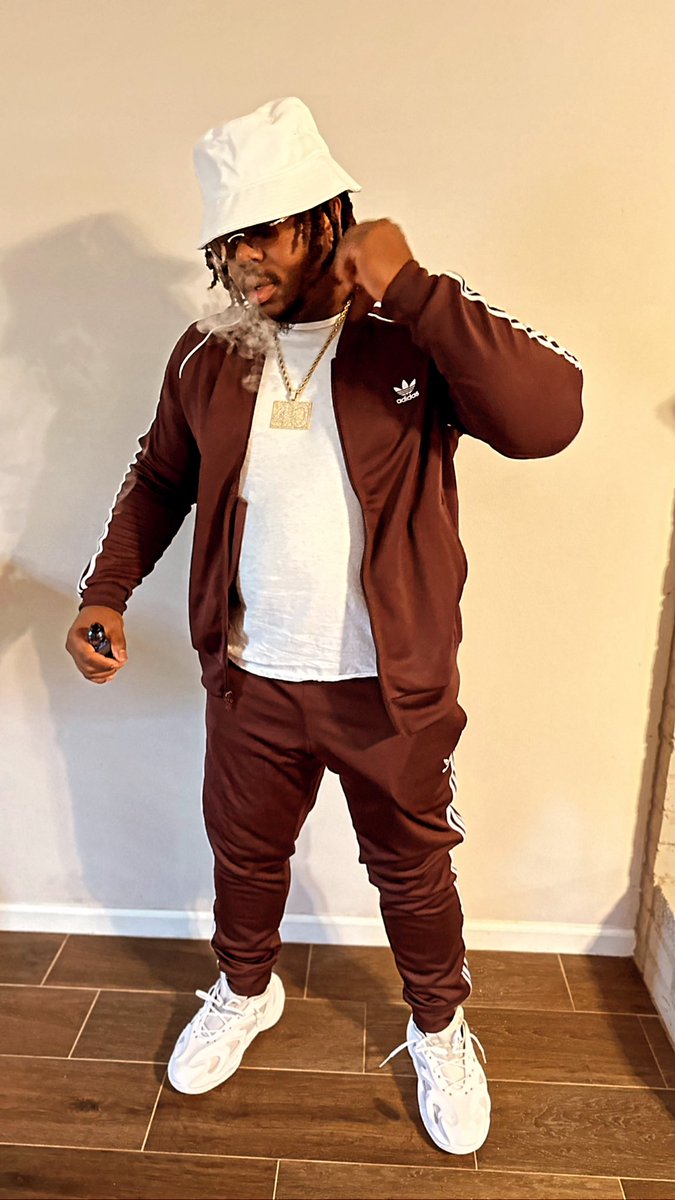 FOSAMA BIN LADIN tweet media