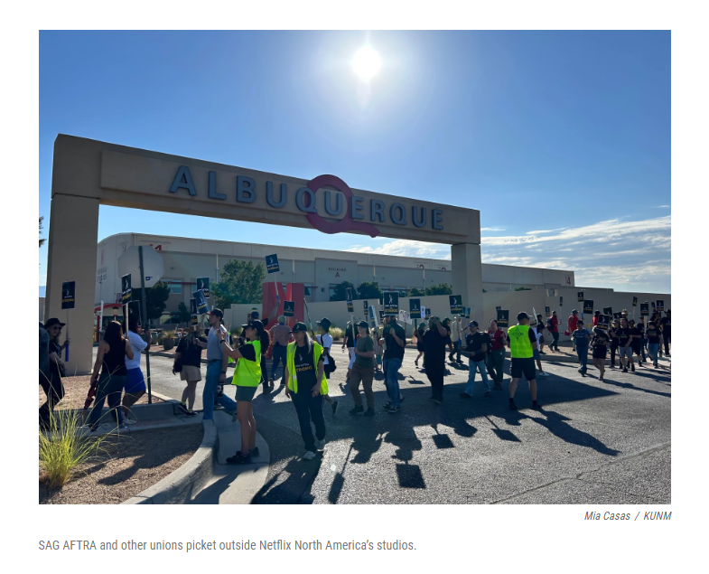 THIS is happening where I live! Support and stand with SAG-AFTRA &amp; WGA! 📢More than 300 people turned out for a protest at Netflix North America's Studios on July 26, Wednesday, in Albuquerque at 08:30 a.m.