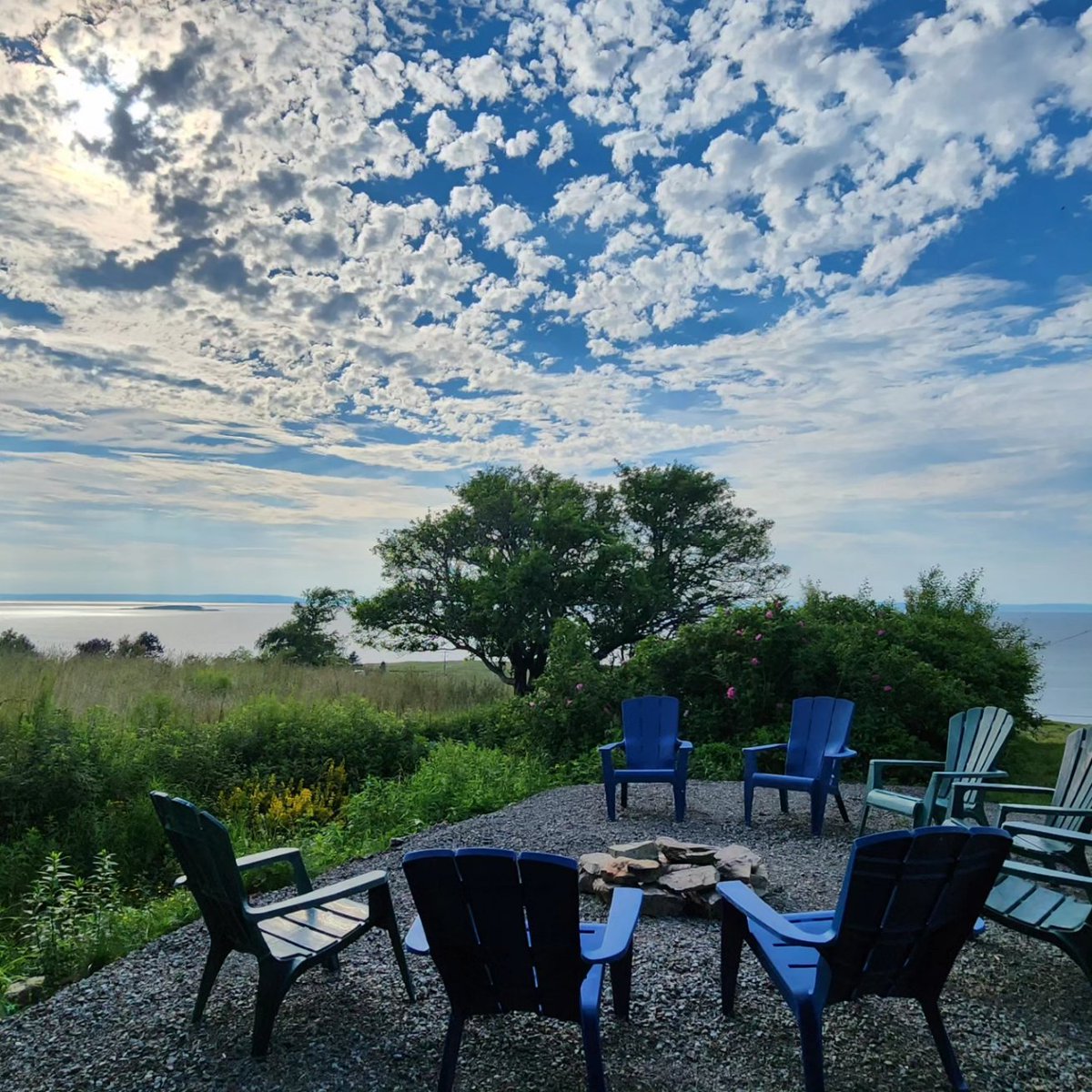 InnovaBuilders's tweet image. Last-minute special: 25% off for 2/3-night stay at The Hill, Cape Breton July 31-Aug 2 (Mon-Tues-Wed nights). Come enjoy the views, firepit, deck/porch and fully-equipped 4BR / 2 Bath newly-renovated farmhouse overlooking the big part of Bras d'Or Lake!

airbnb.com/h/thehillcapeb…