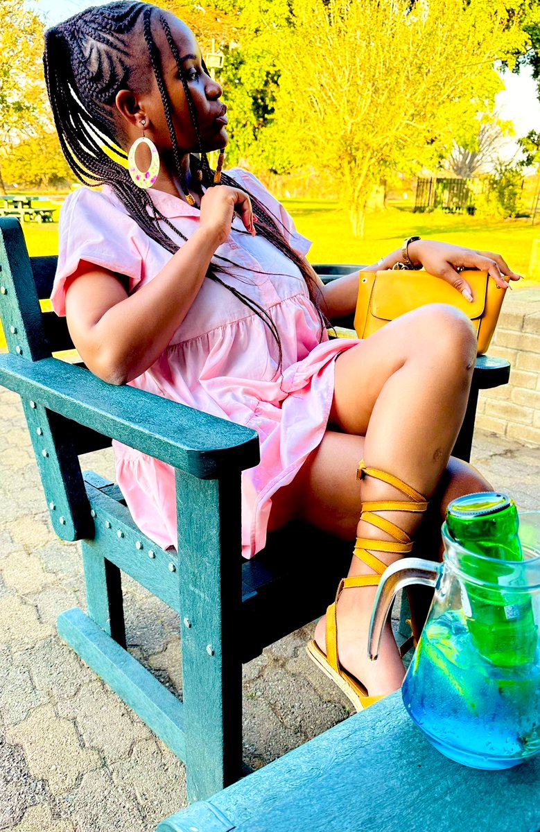 SparklinBeee's tweet photo. Mananga Country Club #BirthMonth #JulyBabe 🎂🥂🎉🎉🎉 https://t.co/3ATc7uqxUv