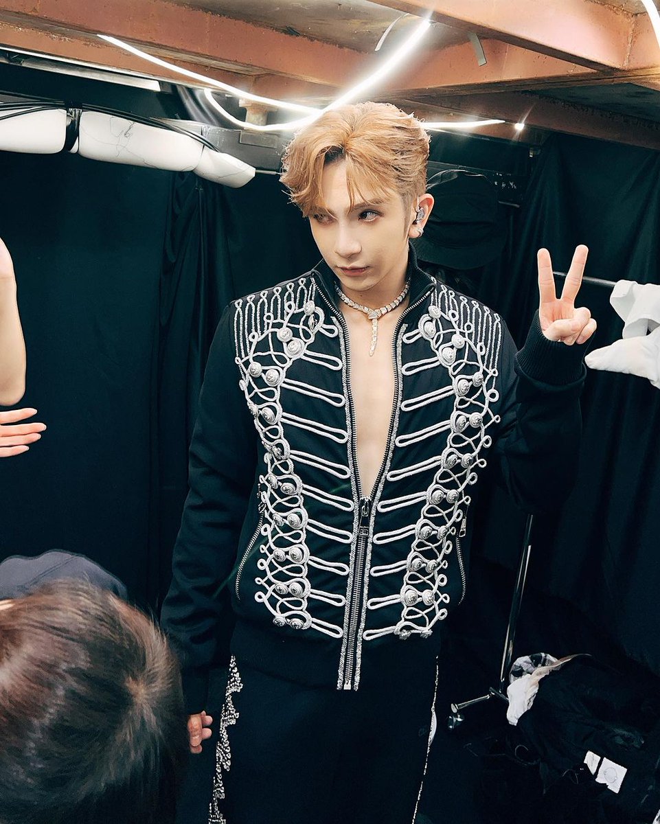 ansonlo_intlfc's tweet photo. 👱🏻♂️29.07.23 Instagram Update👶🏻
💬Do you miss The Stage?❔
#RacingAgainstTimeBackstage
#ConcertYouTubeVlog8pmTomorrowNight
🔗 https://t.co/Zd22K6fMvs
•
#盧瀚霆 #AnsonLo #TheStage #mirrorweare
👶🏻♥️👱🏻♂️ https://t.co/AnKRxDlaNn