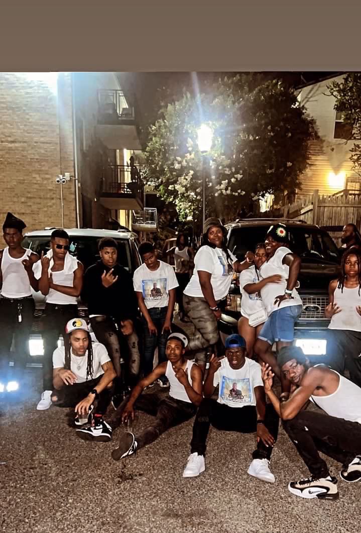 EzzyWayyy's tweet photo. BENO DAY🎈❤️ https://t.co/V7APcHjMFk