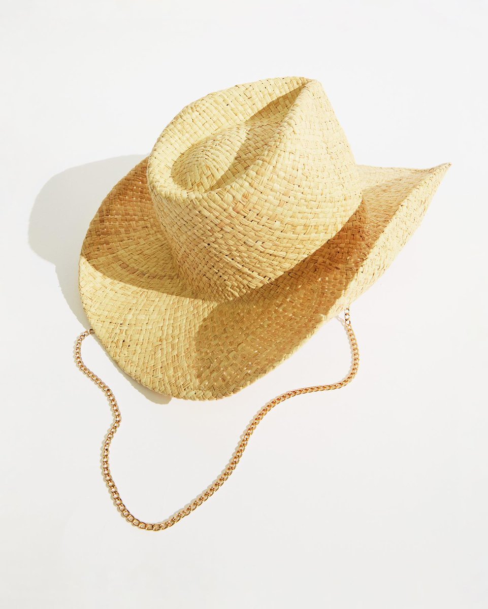 ParkPlazaMall's tweet photo. Swipe to see our dream coastal cowgirl mood board from @hm. 🤠🐚 https://t.co/Mp9XRUgGkY