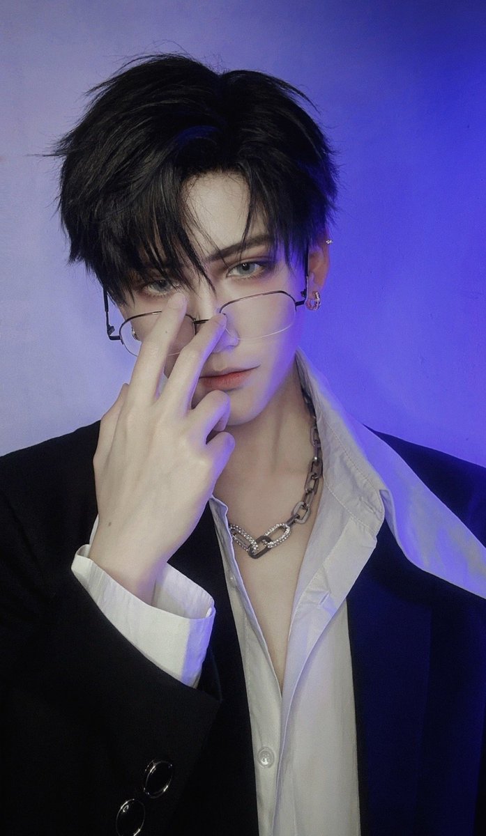 Bye guys   Hi ladies

#animeedits #animeedit #anime #game #cos #cosplayer #cosplay #migomir #mirmigo