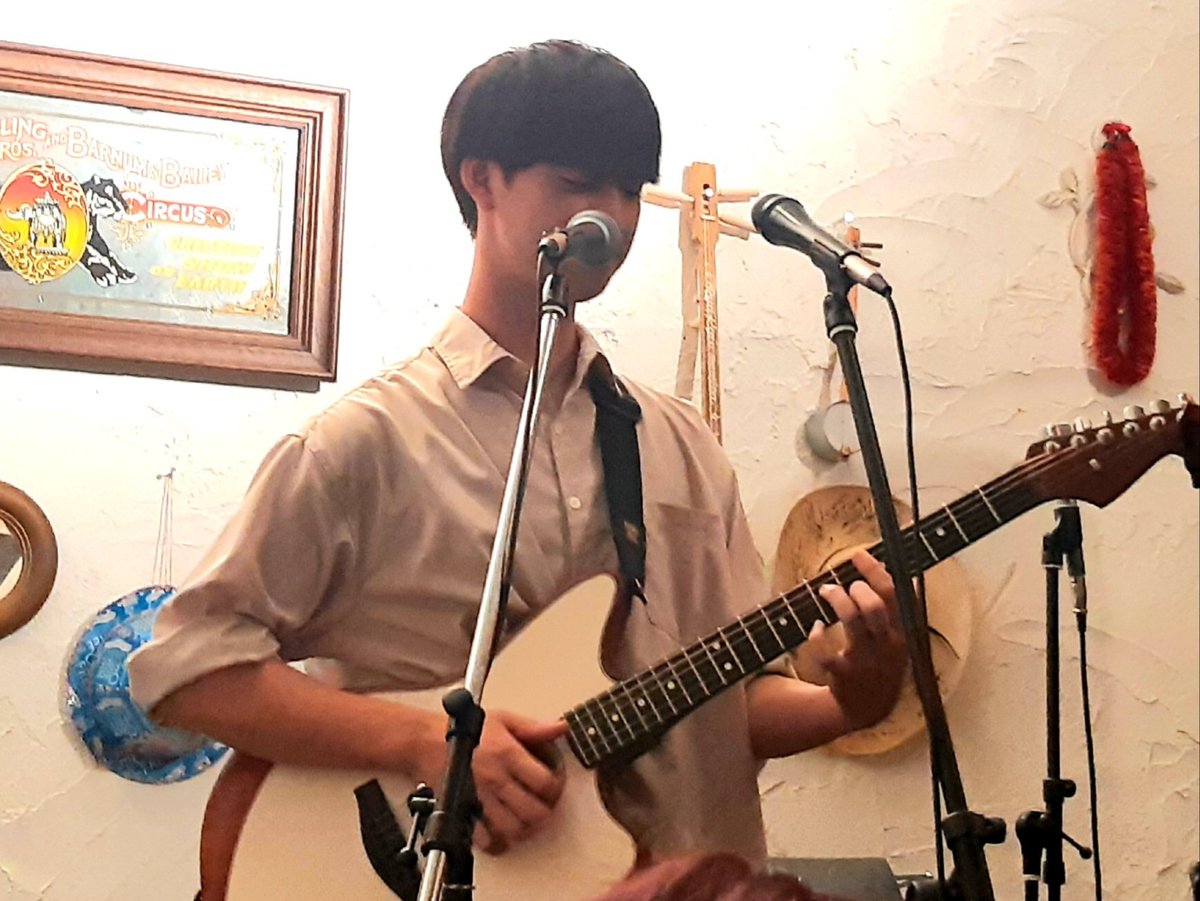 nonno_bassmusic's tweet photo. 沖縄で初めて佐久間龍星さんの歌を聴いてファンになり数年…
遠い沖縄でのライヴは、行きたくてもなかなか行けない…😢と思っていたら、うれしいことに、東京で彼の歌を聴くこ���ができた！��
ハートのある彼の歌は本当に素敵✨MCも優しい人柄が出ていて、あったかーい気持ちになった💕
#CanColorCafe https://t.co/vXu0bKLwzs