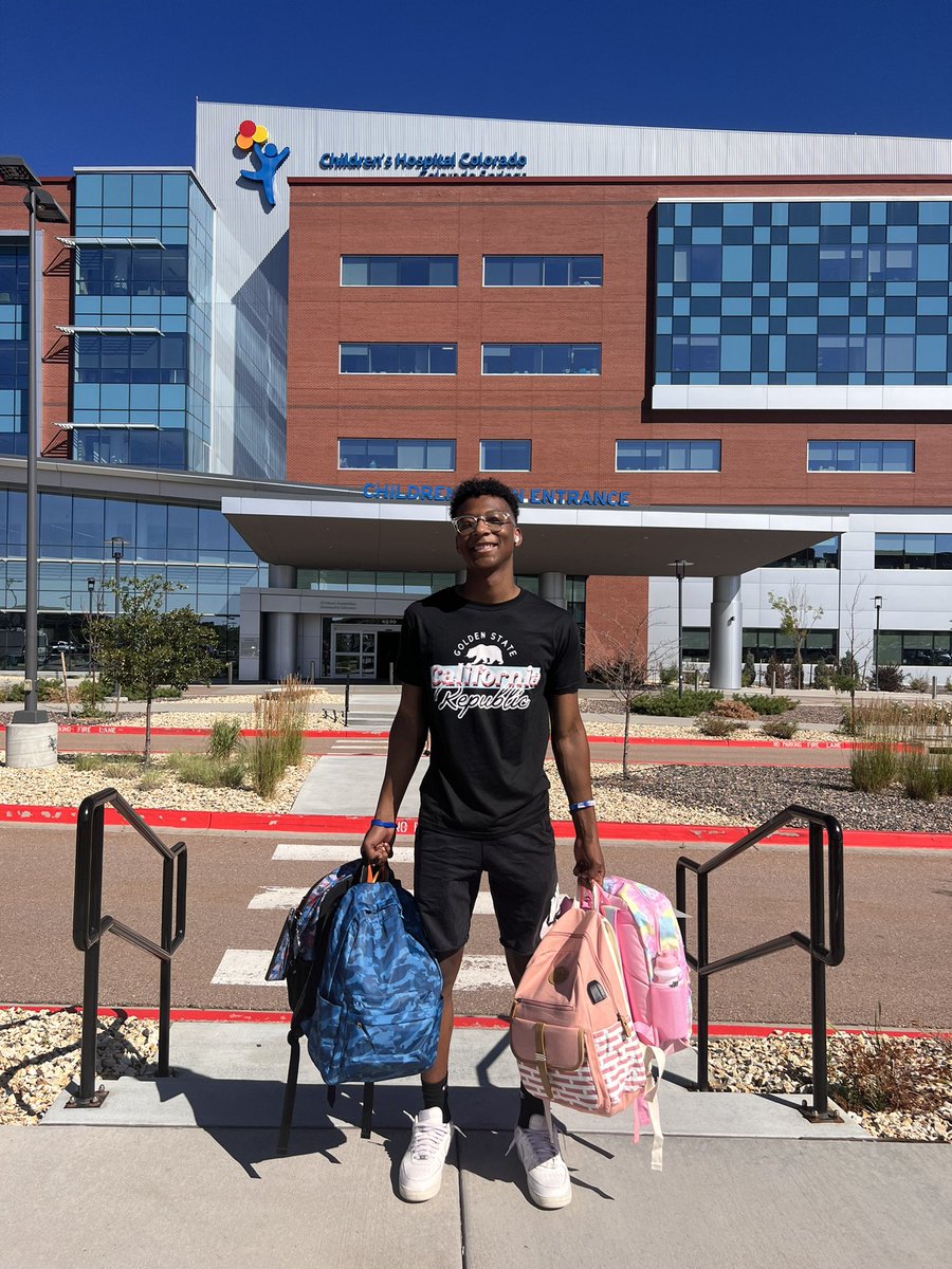 MylesMcClarity's tweet photo. A HUGE thank you to those who supported my latest fundraising efforts. Giving back has become a huge part of my being as so many have blessed me and my family during this cancer journey!!🧡#6Strong #allaboutthemission https://t.co/XKvEbUFIgK