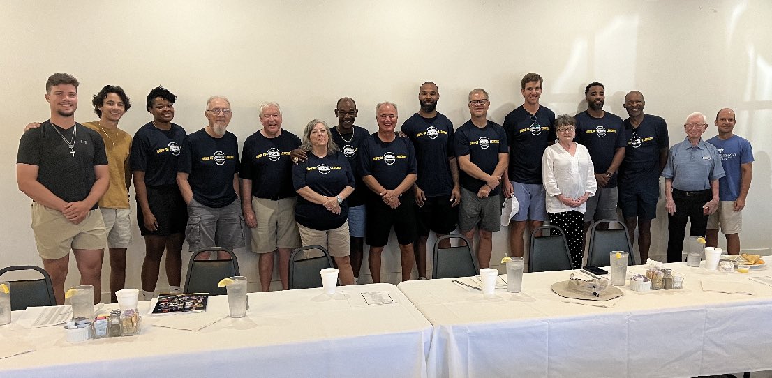 LiLHulk's tweet photo. Great breakfast this morning @MerciBeaucoupLa with the 2023 La Hall of Fame inductees! @LaSportsHall @EliManning @DavisWendell @RonsWashington @MPGodfrey60 https://t.co/G6iBLgVhIe