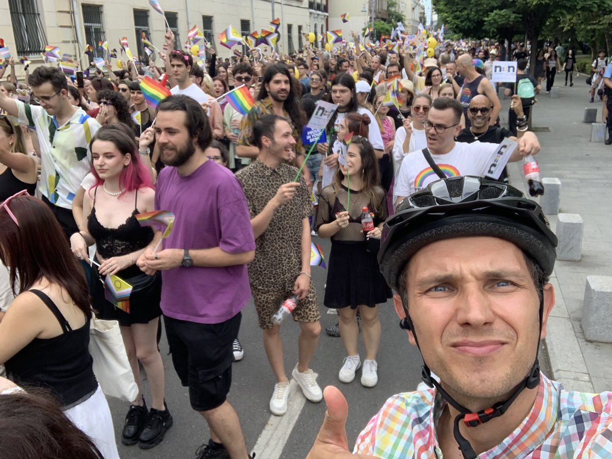 OlegBrega's tweet photo. Marșul diversității #prideBucharest https://t.co/BSqq52EOA3