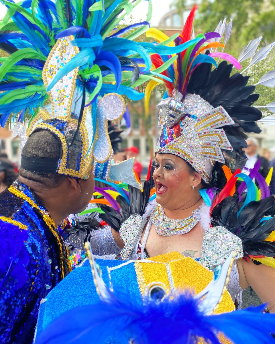 Dit is genieten💛☀️#rotterdamzomercarnaval