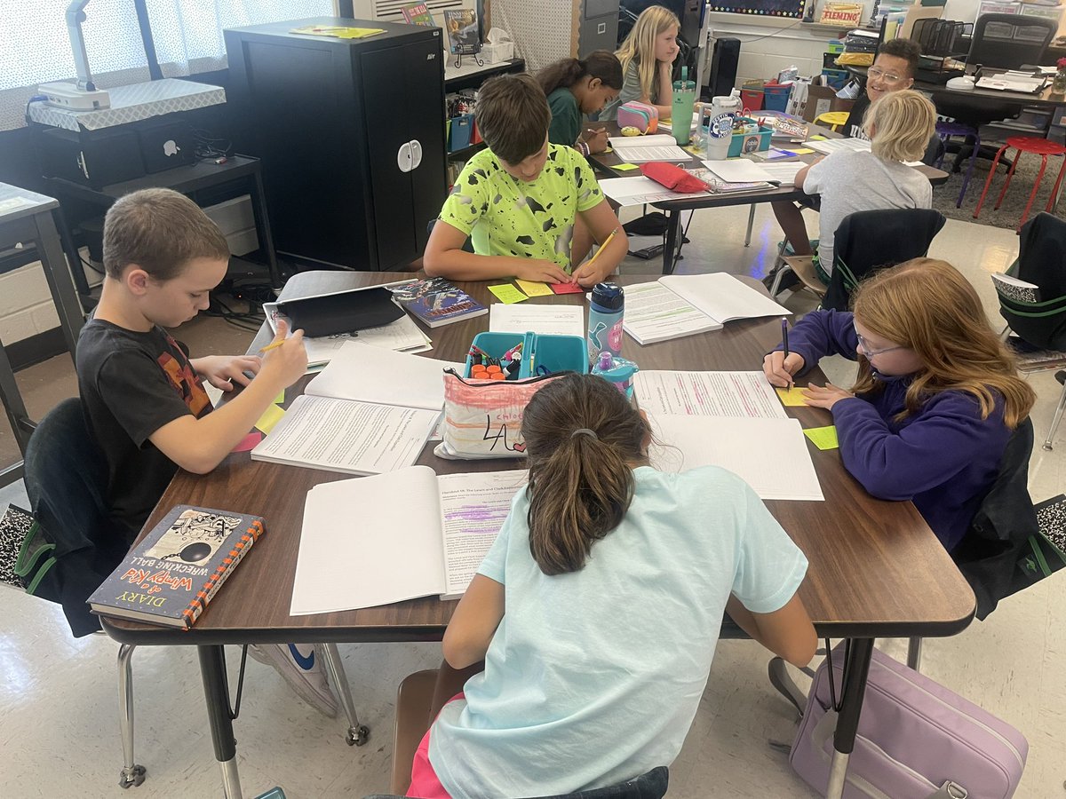 JennaFleming81's tweet photo. We had a great first week back to school! Our focus for this week was “central idea,” and we closely read a text on Lewis + Clark then we created varied-level questions. We made it a game by playing red light green light afterwards. They did well! #FlemingForce @WeAreUnionSTEAM https://t.co/hwIg1LJCGK