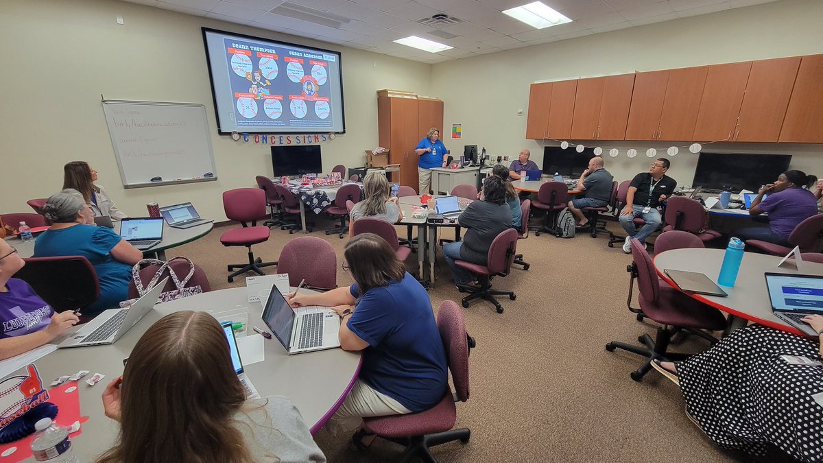 AISDblended's tweet photo. What a week! Thx to all @AISDTI2 staff for supporting CTAC Summer Academy, CTAC Facilitator Academy, PDC Library refresh (@3dinthelibrary), and thx 2 @ArlingtonISD principals for @NicholsMustangs selfie! #arlingtech https://t.co/NgRhA6kiy9