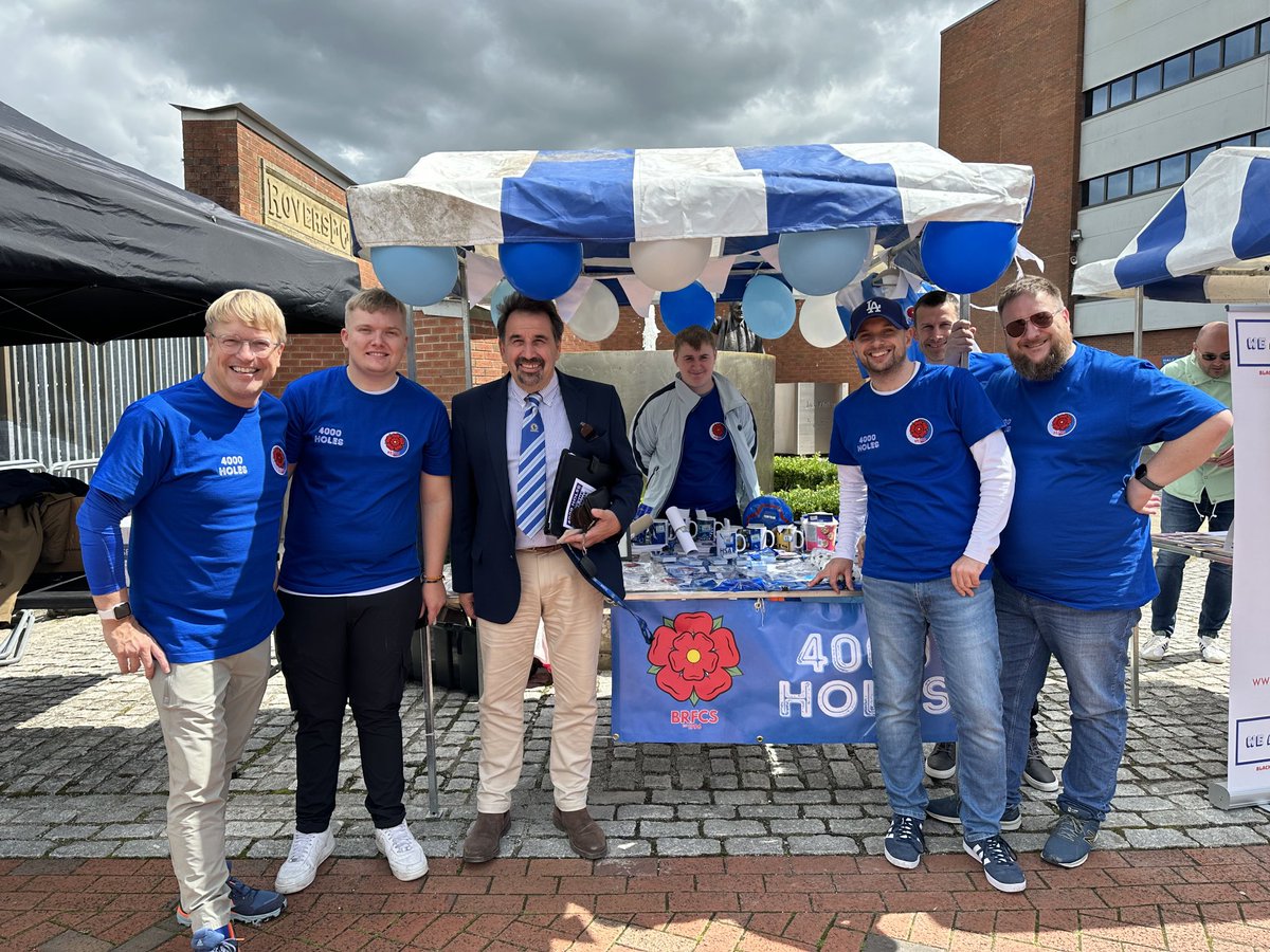 brfcsdotcom's tweet photo. The one where BRFCS has a special visitor…🤍💙 https://t.co/9gPz7xITob