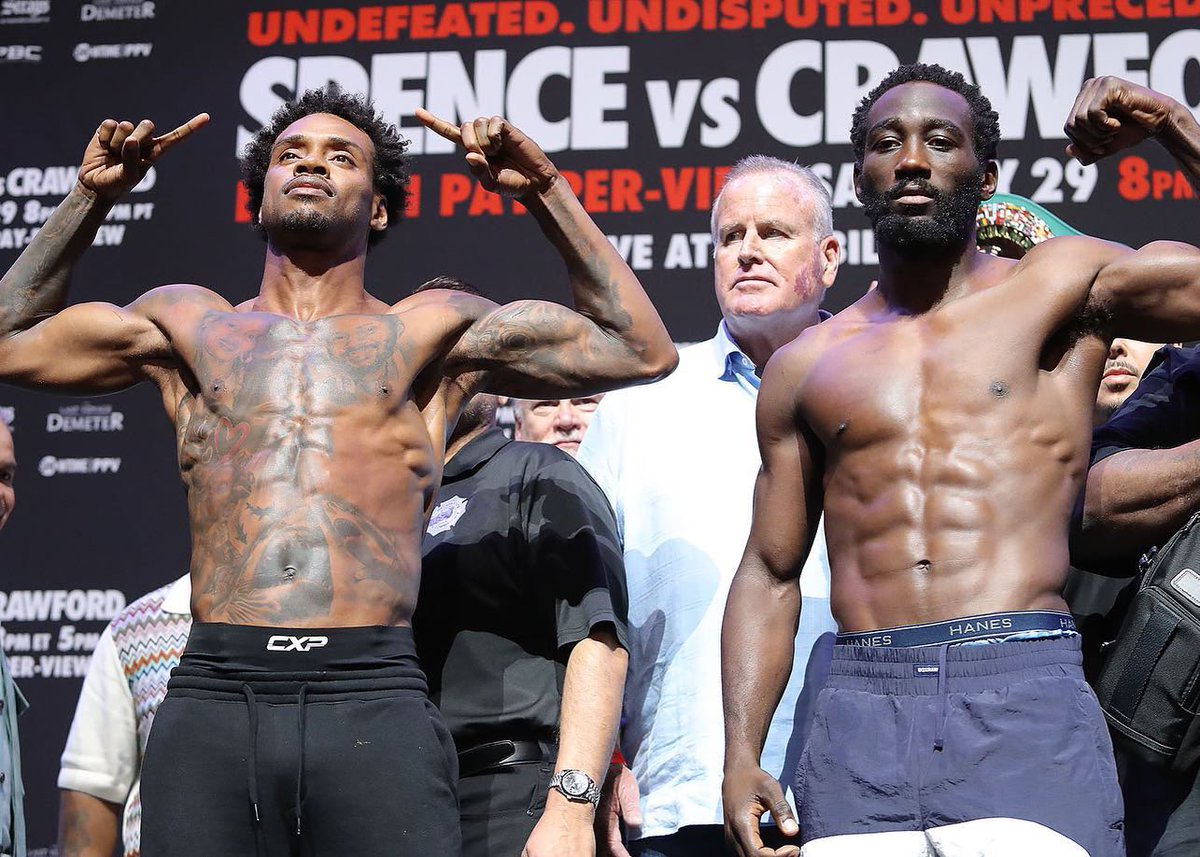 🥊 C'EST LE COMBAT D'UNE DÉCENNIE !
VOICI UN RÉCAPITULATIF DE TOUS LES POINTS IMPORTANTS À CONNAÎTRE :

- Errol Spence et Terence Crawford sont deux boxeurs américains invaincus dans la catégorie des poids welter.

- Le combat aura lieu au T-Mobile Arena à Las Vegas.

- Le