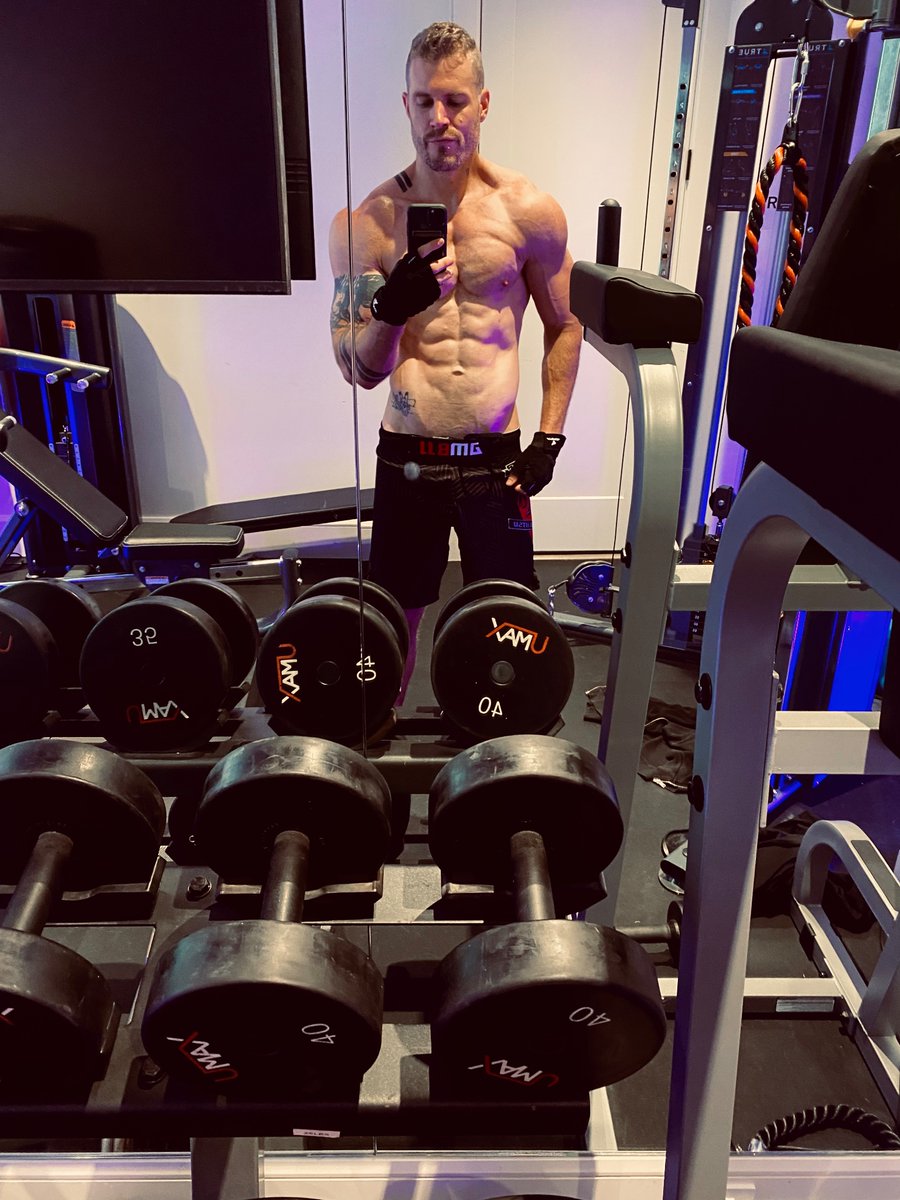 Alex Becker 🍊🏆🥇 tweet media