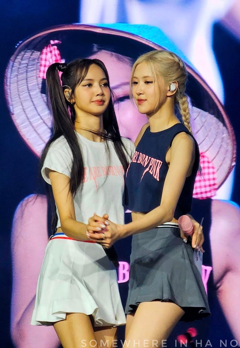 rosie (@roseannepics) on Twitter photo 